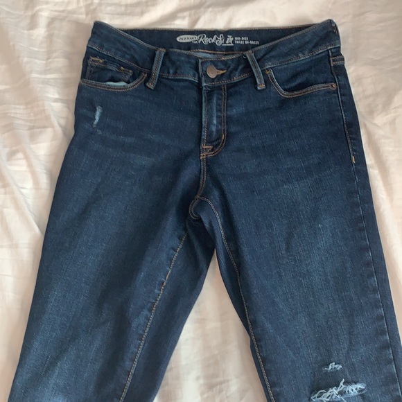 Mid Rise Jeans - Picture 4 of 9